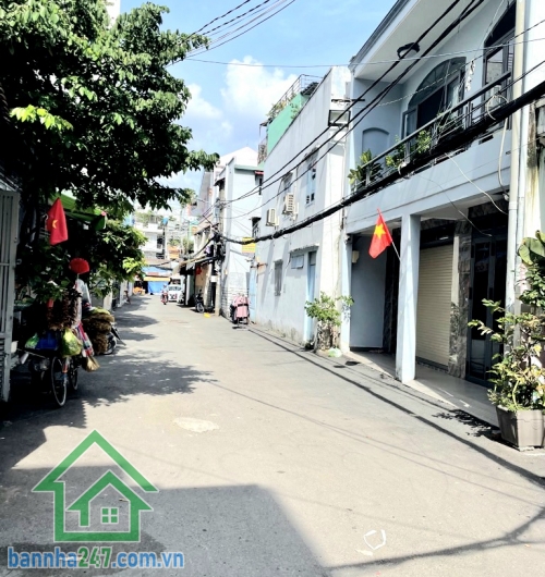 CHỈ 3,8 TỶ – NHÀ 4 TẦNG ĐẸP – NI SƯ HUỲNH LIÊN – P. BẢY HIỀN, TÂN BÌNH - DT: 21m² – 3PN, 3WC – MUA Ở NGAY, CHO THUÊ SINH LỜI * Kết cấu: 4 tầng (trệt + 3 lầu), gồm 3PN, 3WC, khách, bếp. 