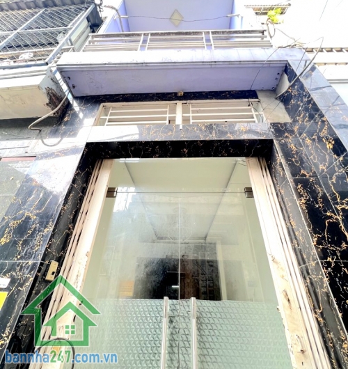 CHỈ 4,18 TỶ – NHÀ 3 TẦNG MỚI – HẺM Ô TÔ 5M THÔNG – NGAY KHU BÀU CÁT, TÂN BÌNH DT: 26m² (1 trệt 2 lầu – 3PN, 3WC).  Nhà mới đẹp, dọn vào ở ngay, khu dân trí cao.