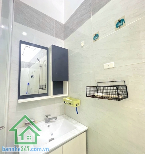 CHỈ 4,18 TỶ – NHÀ 3 TẦNG MỚI – HẺM Ô TÔ 5M THÔNG – NGAY KHU BÀU CÁT, TÂN BÌNH DT: 26m² (1 trệt 2 lầu – 3PN, 3WC).  Nhà mới đẹp, dọn vào ở ngay, khu dân trí cao.