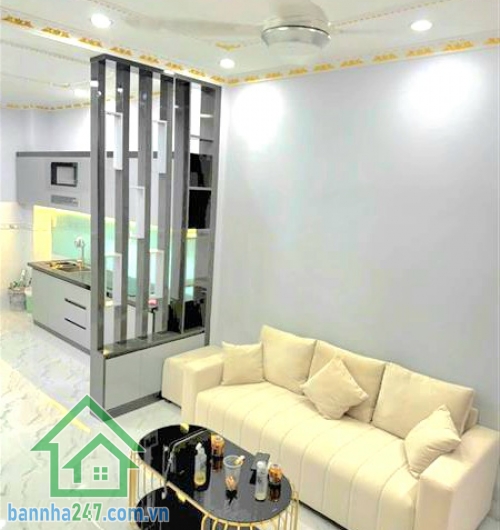 CHỈ 4,65 TỶ – NHÀ MỚI XINH - P10. TÂN BÌNH - 2 TẦNG – HẺM BA GÁC – KHÔNG LỘ GIỚI DT: 4x8m (32m² công nhận đủ, vuông A4) Kết cấu: 1 trệt 1 lầu đúc thật – 2PN, 2WC
