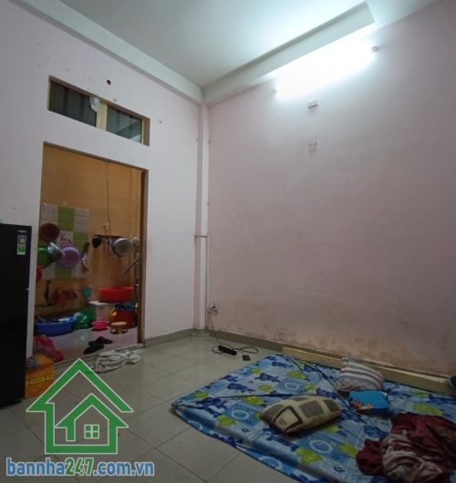 CHỈ 10 TỶ – MẶT TIỀN HẺM NHỰA 12M - THÔNG – ĐẸP NHẤT LÊ VĂN QUỚI – XE TẢI VÀO TẬN NHÀ – 100M² Diện tích: 100m² (4.2 x 25) – vuông vức, cực đẹp. 
