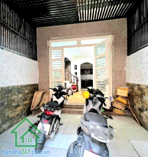 CHỈ 6,75 TỶ – HẺM 5M THÔNG – SÁT PANDORA TRƯỜNG CHINH – TÂN PHÚ - NHÀ ĐẸP 4 TẦNG BTCT – 45M² – 3PN – 4WC – GẦN NHÀ GA T3 Diện tích: 4/4.05 x 11m – công nhận đủ