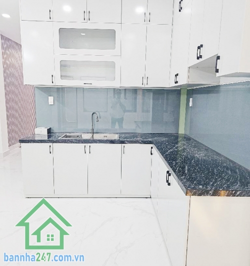 CHỈ 6,79 TỶ - NHÀ MỚI 4 TẦNG – 60M² – 4PN – NGAY ĐH CÔNG THƯƠNG – AEON MALL -  4PN, 3WC  Vị trí: Khu dân trí cao, an ninh – gần Đại học Công Thương, Aeon Mall Tân Phú, siêu thị, trường học, trung tâm thương mại.