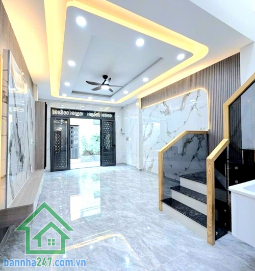 CHỈ 6,85 TỶ – NHÀ MỚI – SÁT MẶT TIỀN – VƯỜN LÀI, TÂN PHÚ - DT 56M² (4x14)M – 2 TẦNG – 3PN – HXH ĐỖ CỬA Thông tin chi tiết: • Diện tích: 56m² – vuông vức • Kết cấu: 1 trệt + 1 lầu, nhà mới đẹp • Công năng: 3PN – 2WC • Có phòng ngủ dưới trệt tiện người lớn 