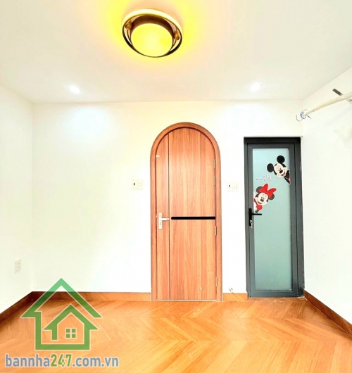 CHỈ 4,15 TỶ (TL) – MTKD VĂN CAO – KINH DOANH NGÀY ĐÊM - NHÀ NHỎ ẤM CÚNG – HIẾM CÓ KHÓ TÌM 2PN - 3WC Sở hữu ngay hộ khẩu vàng – vị trí không sinh thêm Diện tích 