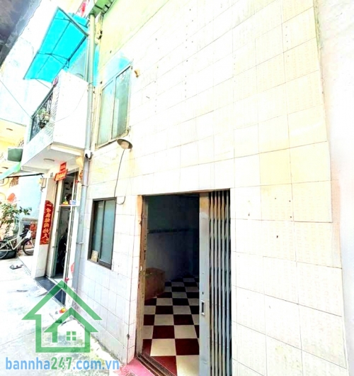 CHỈ 3,4 TỶ - KHU TRUNG TÂM Q11 - GIÁP Q10 - NHÀ 2 TẦNG KIÊN CỐ - DT: 21M² (3.55 x5.85)m - 2PN - 2WC Vị trí: Lê Đại Hành, P.15, Q.11 – giáp ranh Q10, Tân Bình...