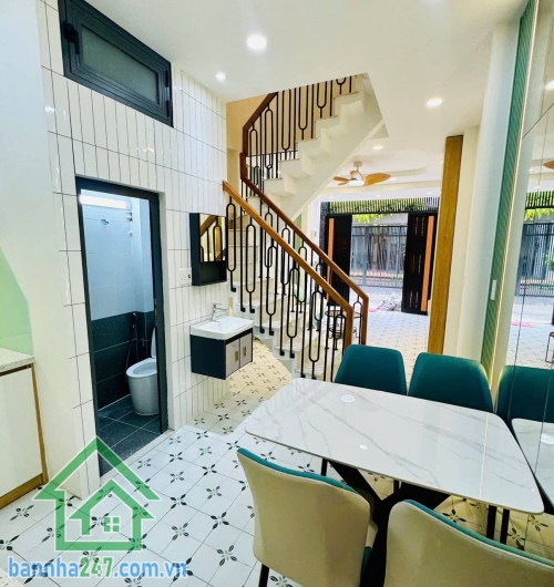 CHỈ 6,5 TỶ - HXH TRƯỜNG CHINH - PHƯỜNG 14, TÂN BÌNH - 3 TẦNG - DTSD: 90M² - 4 PHÒNG NGỦ - NGAY KHU BÀU CÁT