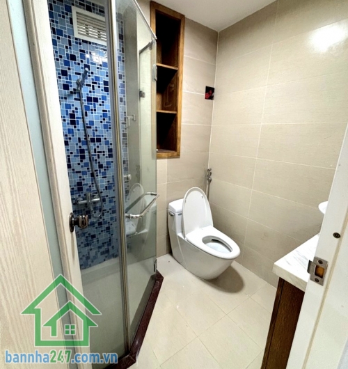 CHỈ 4,35 TỶ - NHÀ MỚI Ở NGAY – HẺM 3 GÁC – CÁCH VÀI CĂN RA MẶT TIỀN – KHU LÊ VĂN QUỚI – NGÃ TƯ 4 XÃ DT: 25m² (DTSD 80m²) – Kết cấu 1 trệt, 1 lửng, 2 lầu – 2PN - 3WC, ban công. 