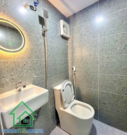 CHỈ 1,95 TỶ SỞ HỮU NHÀ 3 TẦNG MINI HOUSE P.10 TÂN BÌNH – FULL NỘI THẤT – ĐẦU TƯ CHO THUÊ NGON  Nhà đẹp, mới, 3 tầng chắc chắn: trệt – lửng – lầu Diện tích sử dụng: 30m2