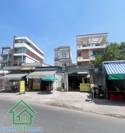 MẶT TIỀN ĐƯỜNG 12M – LỀ 6M – GẦN CHỢ – 4x30 – 120M² – CHỈ 6,9 TỶ  Vị trí đắc địa: Gần Tân Hoà Đông & Bình Trị Đông, đường rộng thoáng, xe container ra vào thoải mái.