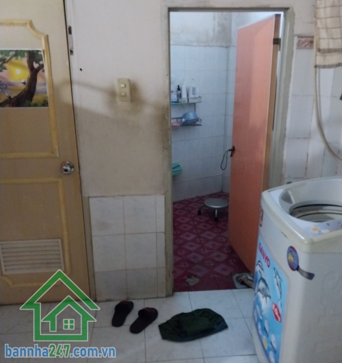 HẺM XE TẢI 6M – TRƯƠNG PHƯỚC PHAN – LÊ VĂN QUỚI – NGAY NGÃ TƯ 4 XÃ DT: 5 x 22 = 110m² – Nhà 1 trệt 1 lầu, cũ, tiện xây mới. Thích hợp xây căn hộ dịch vụ, biệt thự...
