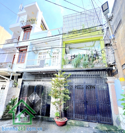 CHỈ 7,57 TỶ - NHÀ HẺM XE TẢI – THOẠI NGỌC HẦU – 83,8m² (4 x 21,5m) - 3 TẦNG BTCT – 4PN – 5 WC Diện tích: 83,8m² (4 x 21,5m) Kết cấu: 3 tầng BTCT.