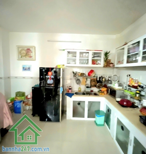 CHỈ 4,2 TỶ – HẺM 5M, CHỈ VÀI CĂN RA HẺM XE TẢI – LŨY BÁN BÍCH – GẦN ĐẦM SEN – 2 TẦNG BTCT – NHÀ MỚI Ở NGAY * DT: 37m² (4,6x9)m – thực tế 5x9m * Kết cấu: Trệt + Lầu