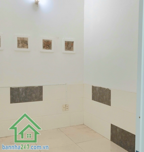 CHO THUÊ NHÀ NGUYÊN CĂN MTKD GÒ XOÀI – GẦN LÊ VĂN QUỚI – MÃ LÒ CỰC KỲ SẦM UẤT  Mặt bằng đẹp – lưu lượng khách đông – kinh doanh ngày đêm cực tốt! Diện tích: (4 x 11) - 2PN - 2WC. Mob 0933144037
