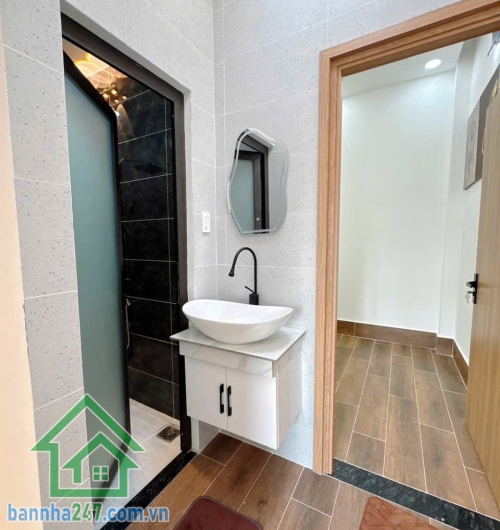 CHỈ 5,99 TỶ THƯƠNG LƯỢNG - NHÀ MẶT TIỀN KÊNH THAM LƯƠNG - ĐƯỜNG 30M - VIEW KÊNH THOÁNG ĐẸP - FULL NỘI THẤT - KHÔNG LỘ GIỚI