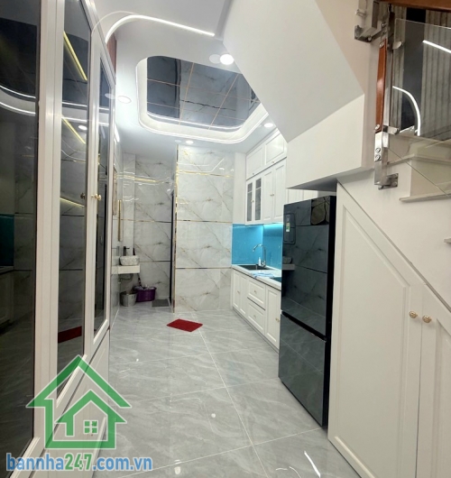 CHỈ 5,2 TỶ – SIÊU PHẨM NHÀ XÂY MỚI 100% – TRUNG TÂM TÂN PHÚ – NGAY TÔ HIỆU – 3 TẦNG – 32M² – 3PN - 2WC – SỔ HỒNG RIÊNG. Kết cấu: 1 trệt, 2 lầu đúc có sân thượng. 