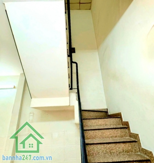 CHỈ 5,2 TỶ - KHUÔNG VIỆT – TRUNG TÂM TÂN PHÚ – NHÀ 2 TẦNG – 48M² (4x12)M – 3PN – 3WC – Ở NGAY HOẶC XÂY MỚI DT: 4x12m – 2 tầng BTCT, gồm 3 phòng ngủ, 3WC (có phòng ngủ dưới trệt)