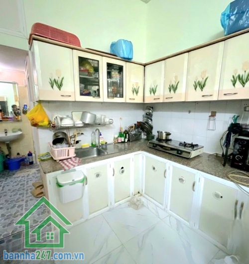 CHỈ 4,98 TỶ TL – NHÀ 2 TẦNG – TRUNG TÂM TÂN BÌNH Ni Sư Huỳnh Liên – Lạc Long Quân – Bàu Cát - 2 PN - 2WC Diện tích 40m², ngang hơn 8m cực hiếm, kết cấu 1 trệt 1 lầu