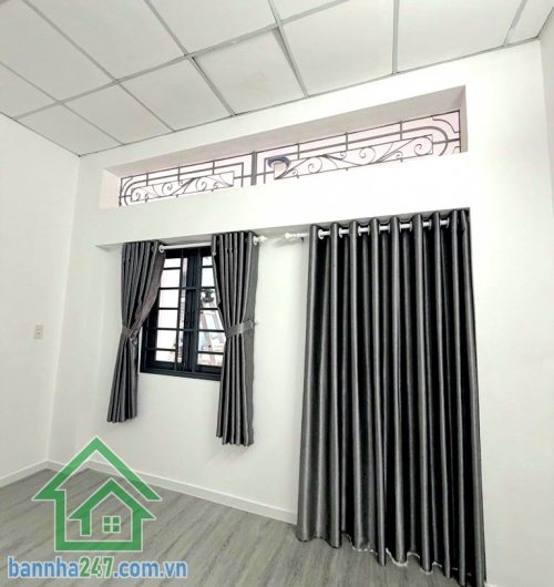 CHỈ 5,99 TỶ – KHU VIP VƯỜN LÀI – TÂN PHÚ - 1 BƯỚC RA MẶT TIỀN – XE HƠI THOÁNG – NHÀ 3 TẦNG - 3PN – 2WC Diện tích: 4 x 10m = 40m² – sổ vuông đẹp Kết cấu: 1 trệt Lửng Lầu Mob 0933144037