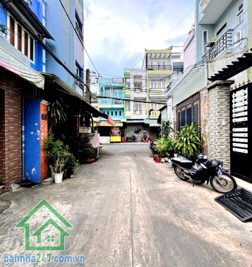CHỈ 7,58 TỶ – CĂN GÓC 2 MẶT HẺM – NỞ HẬU >4M – XE TẢI THÔNG – KHU VIP CHỢ ĐÊM NGUYỄN SƠN – TÂN PHÚ - 3 PN - 2 WC Ngay mặt tiền nội bộ Nguyễn Nhữ Lãm – khu phố ẩm thực