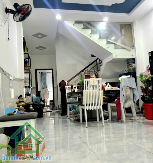 CHỈ 7,2 TỶ – NHÀ 4 TẦNG KIÊN CỐ – HẺM 8M THÔNG – NGAY MÃ LÒ – LÊ VĂN QUỚI – KHU DÂN CƯ VIP - 5PN, 4WC Vị trí: Trung tâm Bình Tân – gần Mã Lò, Ao Đôi, Hương Lộ 2, Lê Văn Quới.