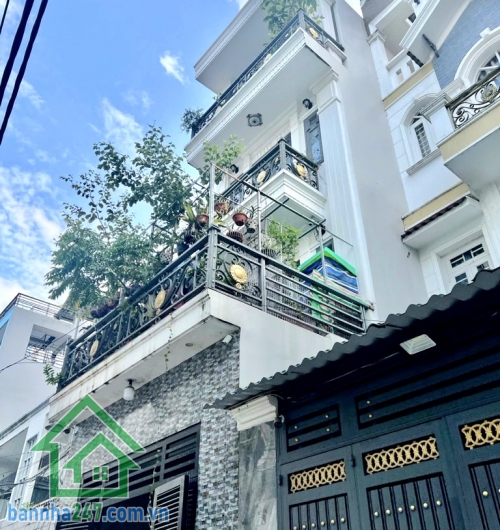 CHỈ 7,2 TỶ – NHÀ 4 TẦNG KIÊN CỐ – HẺM 8M THÔNG – NGAY MÃ LÒ – LÊ VĂN QUỚI – KHU DÂN CƯ VIP - 5PN, 4WC Vị trí: Trung tâm Bình Tân – gần Mã Lò, Ao Đôi, Hương Lộ 2, Lê Văn Quới.