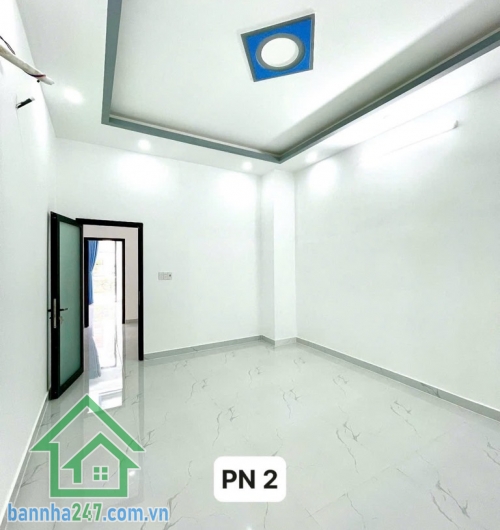 HIẾM – HẺM XE HƠI 7M THÔNG – LÊ VĂN QUỚI GIÁP TÂN PHÚ – 2 TẦNG – 60M² – CHỈ 5.75 TỶ * Nhà BTCT kiên cố: 1 trệt 1 lầu, ban công thoáng mát, giếng trời, gồm 3PN, 2WC.
