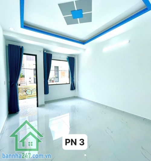 HIẾM – HẺM XE HƠI 7M THÔNG – LÊ VĂN QUỚI GIÁP TÂN PHÚ – 2 TẦNG – 60M² – CHỈ 5.75 TỶ * Nhà BTCT kiên cố: 1 trệt 1 lầu, ban công thoáng mát, giếng trời, gồm 3PN, 2WC.