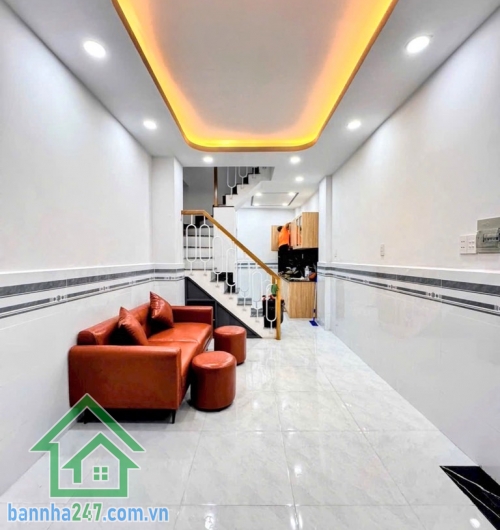 CHỈ 3.179 TỶ – NHÀ 2 TẦNG GẦN CHỢ BÌNH LONG – HẺM 3M – GIÁP TÂN PHÚ – SỔ ĐẸP, HOÀN CÔNG ĐỦ * Diện tích: 3 x 8m – DTSD: 48m² * Kết cấu: 1 trệt 1 lầu, gồm 2PN + 2WC