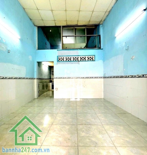 CHỈ 3,85 TỶ – NHÀ ĐẸP VÀO Ở NGAY – HXH 8M THÔNG – HƯƠNG LỘ 2 – GIÁP TÂN PHÚ – 38m² – SỔ ĐẸP HOÀN CÔNG ĐỦ Nhà 1 trệt 1 lửng, còn mới, dọn vào ở ngay DT: 38m²