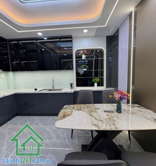 NHÀ ĐẸP – VỊ TRÍ ĐẮC ĐỊA – HẺM 1 SẸC XE HƠI 6M THÔNG – 5 TẦNG – 48M² – HƯƠNG LỘ 2 – GIÁP TÂN PHÚ – CHỈ 6.6 TỶ Diện tích: 48m², sổ đẹp, pháp lý chuẩn, sang tên nhanh.