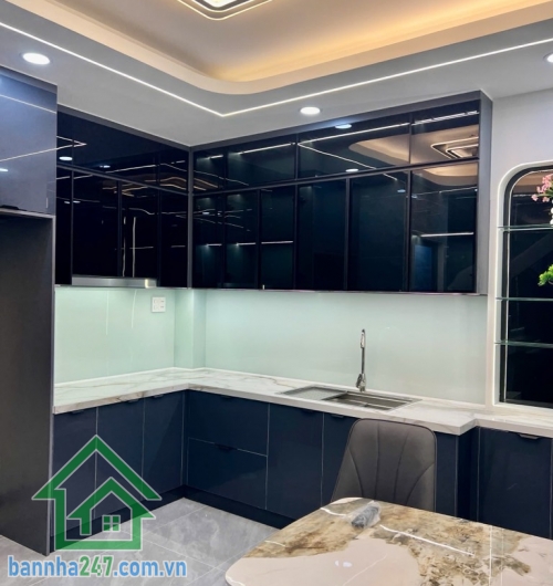 NHÀ ĐẸP – VỊ TRÍ ĐẮC ĐỊA – HẺM 1 SẸC XE HƠI 6M THÔNG – 5 TẦNG – 48M² – HƯƠNG LỘ 2 – GIÁP TÂN PHÚ – CHỈ 6.6 TỶ Diện tích: 48m², sổ đẹp, pháp lý chuẩn, sang tên nhanh.
