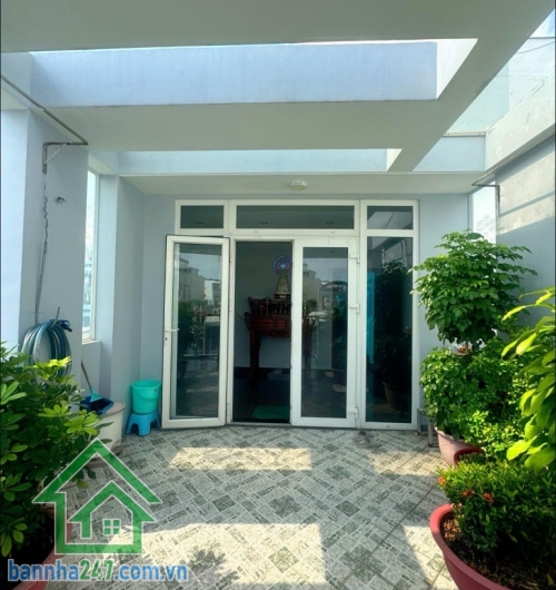 NHÀ ĐẸP 4 TẦNG – KHU VIP VƯỜN LÀI – HẺM XE TẢI – CHỈ NHỈNH 11 TỶ.  Trung tâm Vườn Lài, Tân Phú – Gần UBND Quận – Giáp Tân Bình. Hẻm xe tải thông tứ hướng