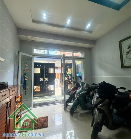 NHÀ ĐẸP 4 TẦNG – KHU VIP VƯỜN LÀI – HẺM XE TẢI – CHỈ NHỈNH 11 TỶ.  Trung tâm Vườn Lài, Tân Phú – Gần UBND Quận – Giáp Tân Bình. Hẻm xe tải thông tứ hướng