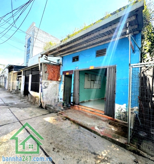 CHỈ 4,99 TỶ – HIẾM! NGANG 5M – DUY NHẤT 1 CĂN – TIỆN XÂY MỚI – NGAY HƯƠNG LỘ 2 – GIÁP TÂN PHÚ – 70m² (5×14)m – NHÀ 2 TẦNG – 3PN – SỔ NỞ HẬU ĐẸP Nhà cũ nhưng vị đẹp