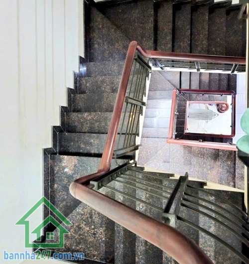 CHỈ 13,5 TỶ – MTKD ĐƯỜNG 15M – NGAY TÂN SƠN NHÌ – GIÁP TÂN BÌNH - DT 84m² (5x17)m – 4 TẦNG – 5PN LỚN – 5WC – SẴN CHỖ LẮP THANG MÁY - PHÙ HỢP VỪA Ở VỪA KINH DOANH