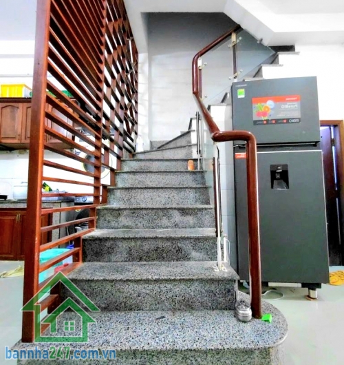 CHỈ 7,5 TỶ – HXH XE TẢI 8M THÔNG – SÁT MẶT TIỀN BÌNH LONG – GẦN AEON MALL - DT: 70M² (4X17)M - SHR Diện tích: ~70m² Hiện trạng: 1 trệt + 1 lầu – nhà xây kiên cố