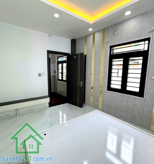 CHỈ 8,8 TỶ – SIÊU PHẨM 5 TẦNG MỚI 100% – LÔ GÓC THOÁNG – SỔ 2025 HOÀN CÔNG ĐỦ – HẺM XE HƠI 7M – NGANG GẦN 5M – KHU VIP TÂN QUÝ – SÁT AEON MALL TÂN PHÚ  – 60m² – ngang gần 5m – nở hậu đẹp • 5 tầng hoàn thiện full nội thất cao cấp, gồm: 1 trệt – 1 lửng – 3 