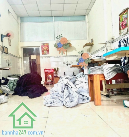 CHỈ 5,1 TỶ - MTKD ĐƯỜNG XE TẢI – NHÀ CẤP 4 TIỆN KINH DOANH, CHO THUÊ – 66M² – NGAY GÒ XOÀI – LÊ VĂN QUỚI – GIÁP TÂN PHÚ – SỔ HỒNG RIÊNG.  Nhà mặt tiền đường lớn. 