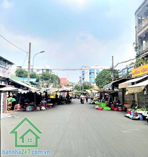 CHỈ 7,4 TỶ - NGUYỄN LÂM – QUẬN 10 | KHU PHỐ ẨM THỰC SẦM UẤT - DT: 34M² - 4 TẦNG - 5 PN – 5 WC * Ngay Nguyễn Lâm – khu phố ẩm thực nhộn nhịp * Hẻm thông, chỉ 10m ra mặt tiền. Khu dân cư hiện hữu, ở – kinh doanh – cho thuê đều tốt