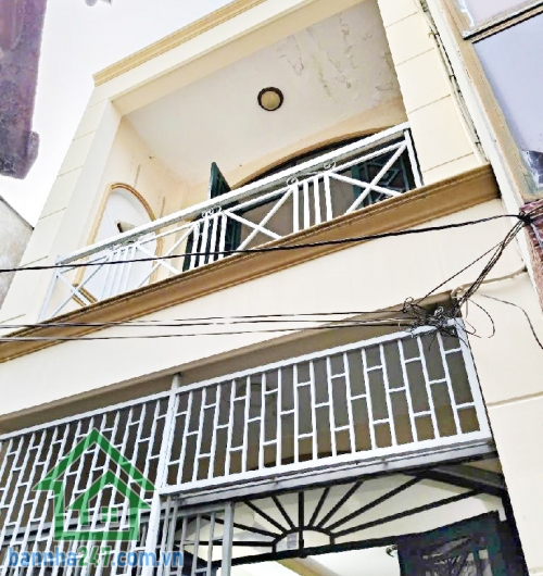 CHỈ 4,2 TỶ – NHÀ QUẬN 10, NGAY HÒA HƯNG – HẺM THÔNG, 3 BƯỚC RA HXH - DT: 46,4M2 (3.1 X 13)M - HOÀN CÔNG ĐẦY ĐỦ  Diện tích vừa vặn, pháp lý rõ ràng, sổ hồng riêng. 