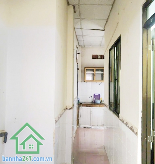 CHỈ 4,2 TỶ – NHÀ QUẬN 10, NGAY HÒA HƯNG – HẺM THÔNG, 3 BƯỚC RA HXH - DT: 46,4M2 (3.1 X 13)M - HOÀN CÔNG ĐẦY ĐỦ  Diện tích vừa vặn, pháp lý rõ ràng, sổ hồng riêng. 