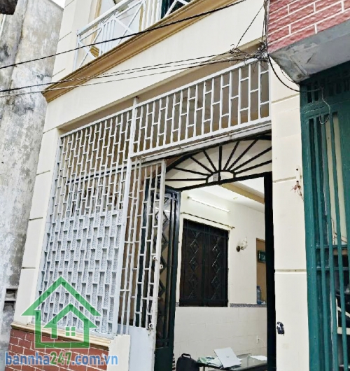 CHỈ 4,2 TỶ – NHÀ QUẬN 10, NGAY HÒA HƯNG – HẺM THÔNG, 3 BƯỚC RA HXH - DT: 46,4M2 (3.1 X 13)M - HOÀN CÔNG ĐẦY ĐỦ  Diện tích vừa vặn, pháp lý rõ ràng, sổ hồng riêng. 