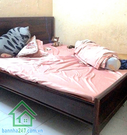 CHỈ 6,6 TỶ – TÂN BÌNH GIÁP BÀU CÁT – HXH – DT 69M² – TẶNG GPXD 4 TẦNG Vị trí đẹp: Tân Bình, kế bên khu Bàu Cát Hẻm xe hơi, ra vào thuận tiện Diện tích: 69m²