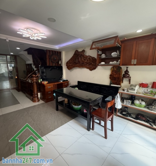 SIÊU PHẨM TÂN BÌNH – KHU PHÂN LÔ VIP – KẾ BÊN Q10, Q11 – 5 TẦNG – 2 XE HƠI NGỦ TRONG NHÀ - Chỉ: 10,5 TỶ Diện tích chuẩn, thiết kế hiện đại, nhà đúc kiên cố,khu phân lô Tân Bình, giáp Q10, Q11.