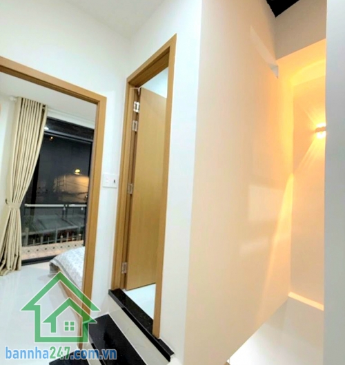 CHỈ 4,4 TỶ – SIÊU PHẨM NHÀ ĐẸP ĐÓN TẾT - KẾ BÊN BÀU CÁT – TÂN BÌNH – HẺM XE HƠI ĐỔ CỔNG - 2PN – 2WC (có thể làm 3PN) Diện tích: 24m² – nở hậu tài lộc Kết cấu: 2 tầng kiên cố. Công năng: 2PN – 2WC (có thể làm 3PN)