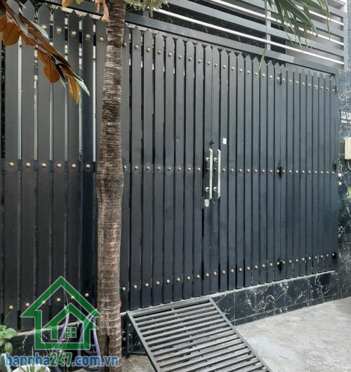 CHỈ 5,1 TỶ NHÀ TÂN BÌNH – CHỈ 5,1 TỶ – 50M² – 4 TẦNG – 4PN – HẺM AN NINH, 100M RA NGUYỄN PHÚC CHU * DT: 5 x 10m, sổ vuông vức. * Kết cấu: 1 trệt, 2 lầu, sân thượng.