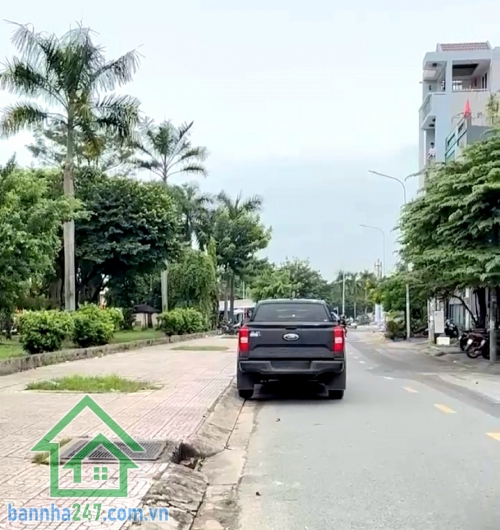 CHỈ 3,86 TỶ – NHÀ ĐẸP HẺM XE HƠI 6M – TÂY THẠNH – 40M² – 2PN – 2WC DT: 4x14m (40m²)/64m², vuông vức, phong thủy tốt Hẻm 6m xe hơi vào tận nhà, khu dân trí cao