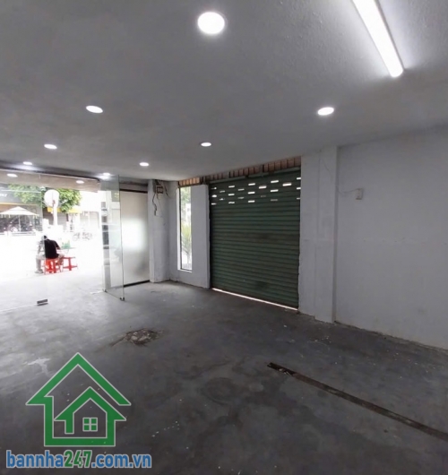 17 TỶ – BÁN NHÀ LÔ GÓC MTKD LŨY BÁN BÍCH, TÂN PHÚ * DT: 67,3m² (5,3 x 16)m, lô góc 2 mặt thoáng, hẻm hông 5m đậu xe tiện lợi * Kết cấu 4 tầng kiên cố, hoàn công đủ. 