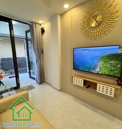HIẾM – CHỈ 4.2 TỶ – PHÚ NHUẬN – HẺM XE HƠI – FULL NỘI THẤT - SỔ HỒNG RIÊNG Trung tâm Phú Nhuận- Hẻm xe hơi – thông Đoàn Thị Điểm Diện tích: 25m² (2.7 x 11.5m)